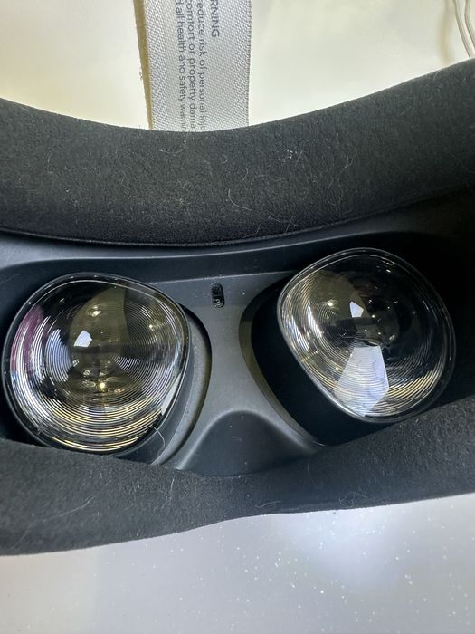 Oculus Quest 2 — 64 GB VR-окуляри