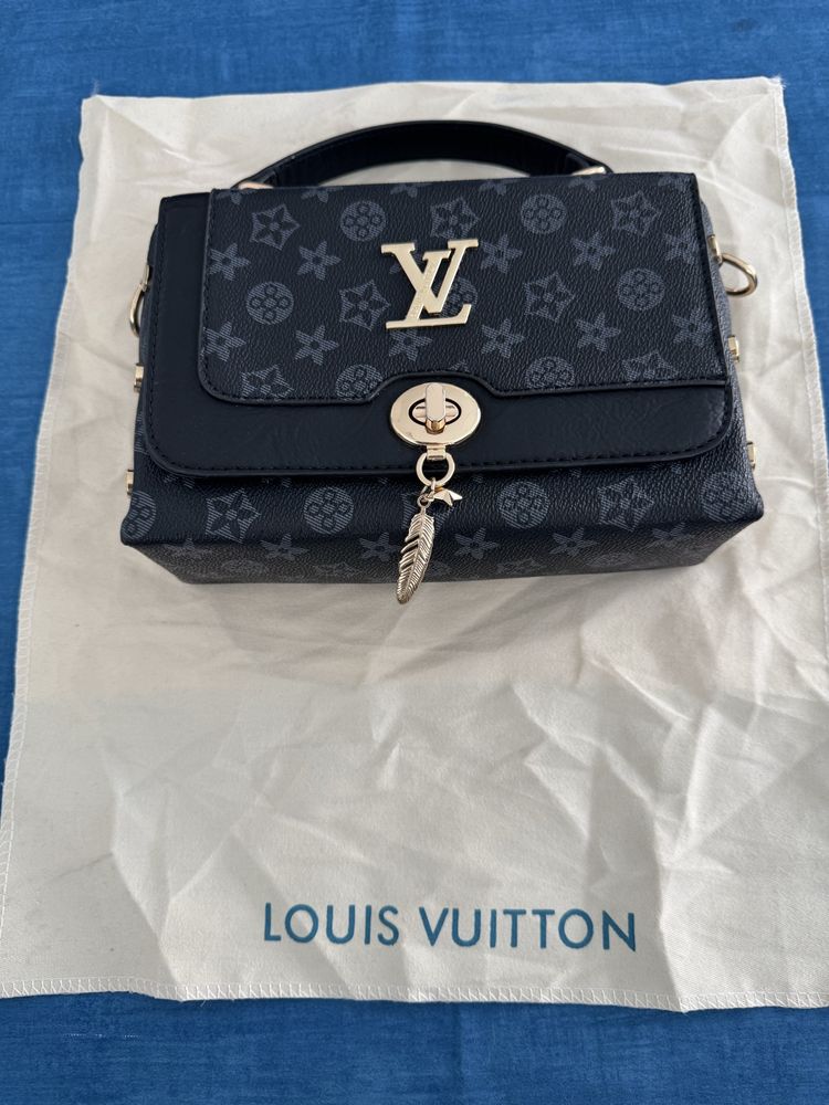 Mala LV preta nova - muito elegante