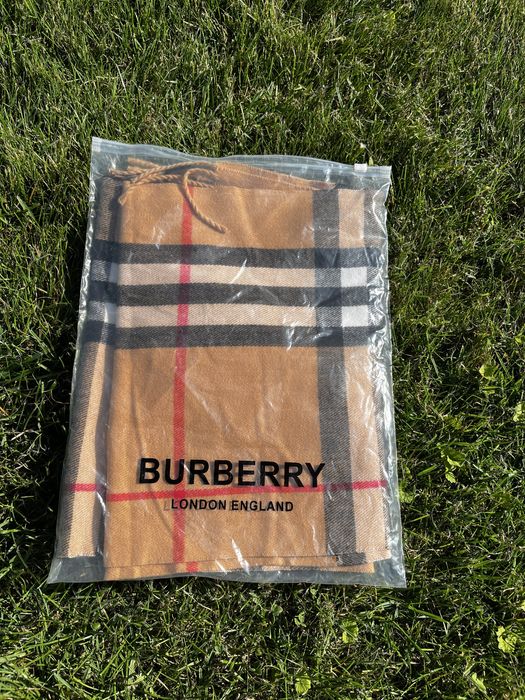 Шарф Burberry