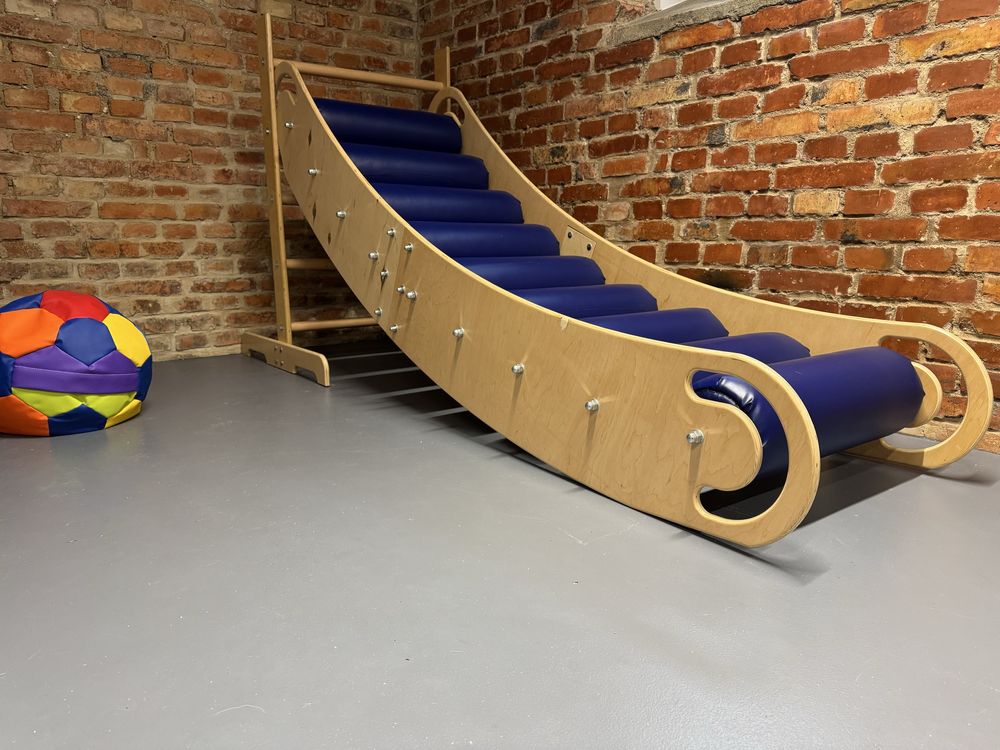 Zjezdzalnia dla dzieci rolkowa rehabilitacyjna system Climb System