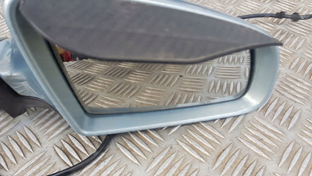 Audi A4 B6 Lusterko Prawe LY7R 5 Pin