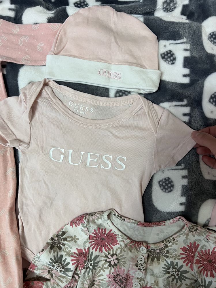 Набір: боді і шапочка guess, кофточка next на 6-12 місяців