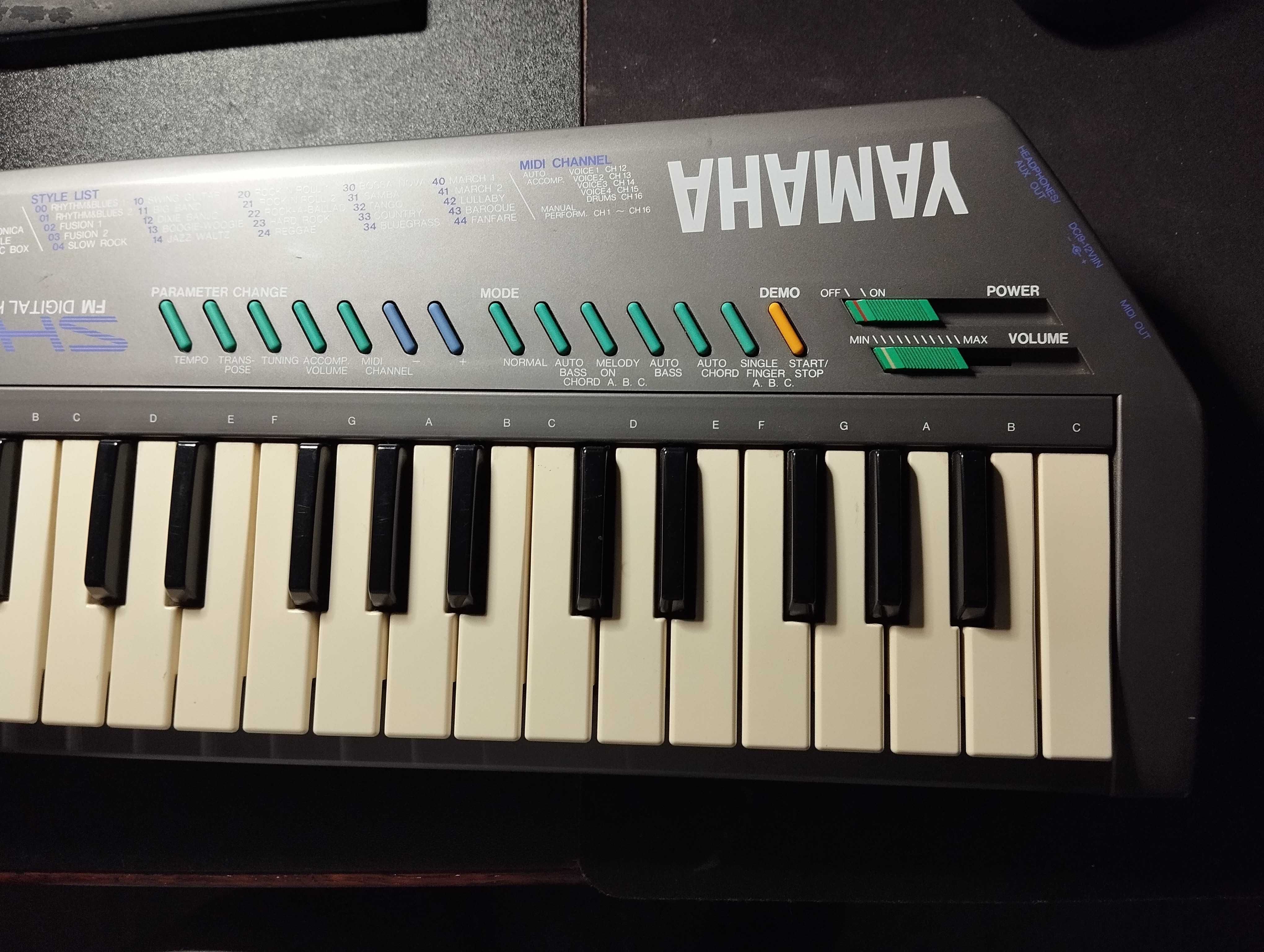 Yamaha SHS-10 - Sintetizador Portátil