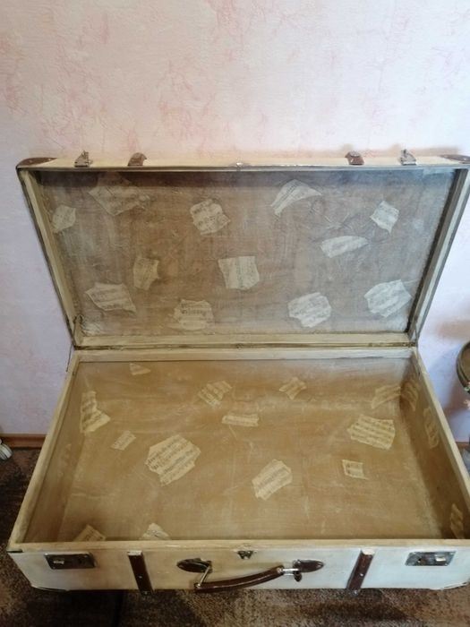 Старинные винтажные чемоданы 50-х годов