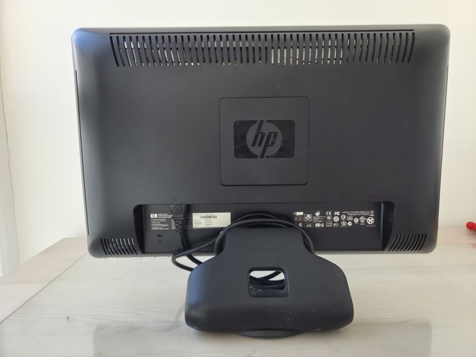 HP 2159v 21.5 " LCD монітор