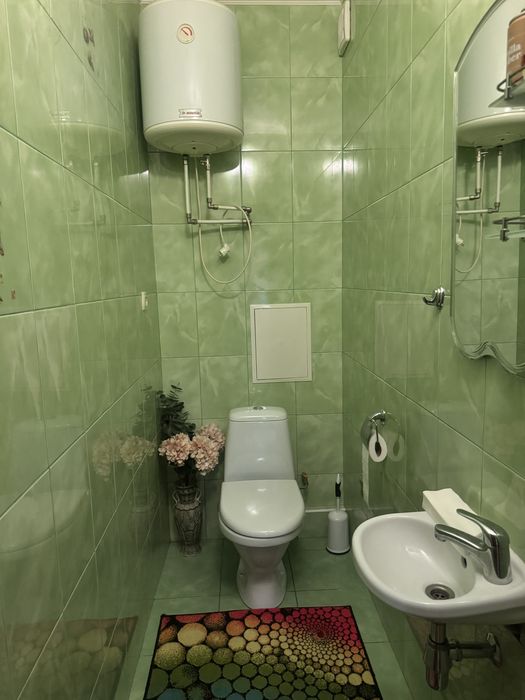 Продаж 2 кім ЦЕНТР 81 м, з якісним ремонтом