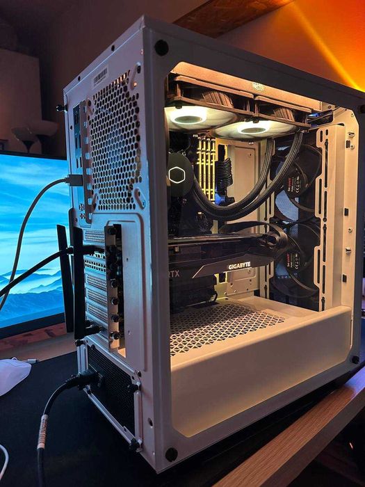 Komputer gamingowy i5-11600K / RTX 3070 / 32 GB RAM / SSD 1 TB/ WI-FI