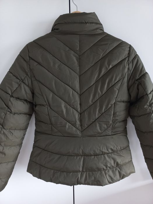 Reserved kurtka pikowana khaki taliowana r.S