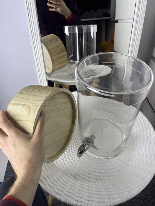 Słój z kranikiem, dyspenser na lemoniade / napoje