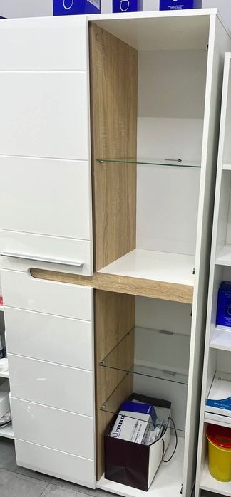 Шафа, сервант для вітальні ,кухні коридору , офісу