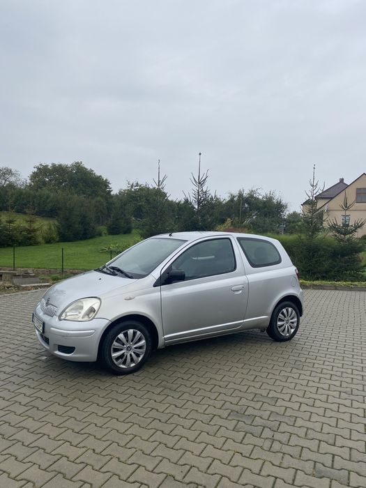 Toyota Yaris 1.0 benzyna niskie spalanie
