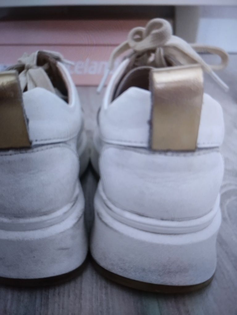 Damskie sneakersy. Venezia. 39