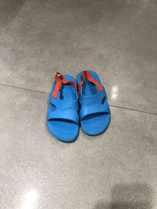 Klapki dziecięce Nabaiji 29-30, buty do wody, sandały basenowe GRATIS