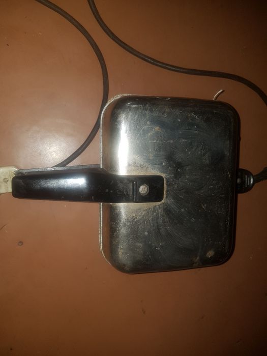 Электро вафельница