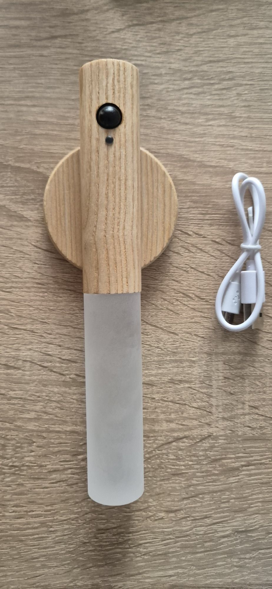 Lampka LED,USB z czujnikiem ruchu