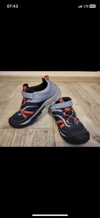 Buty trekkingowe wodoodoporne Quechua rozm. 33