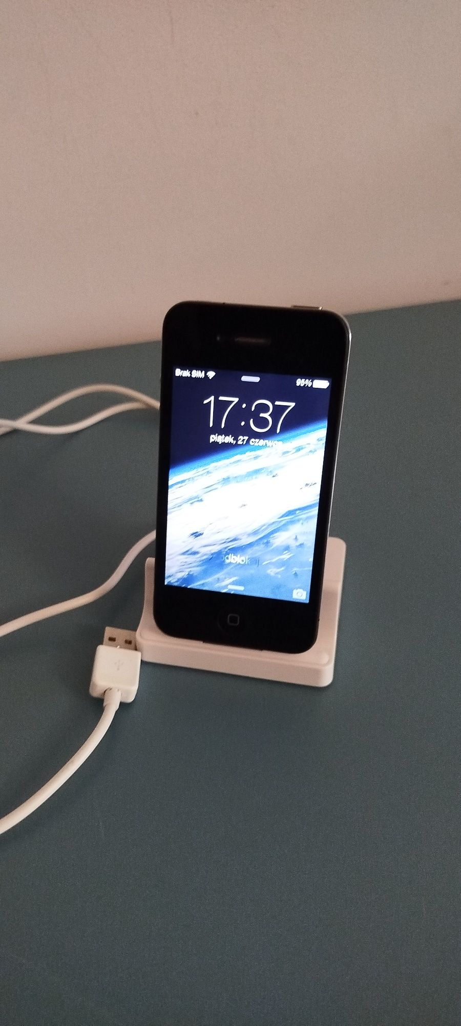 iPhone 4S. IOS7. Bez simlocka. Stan bardzo dobry.