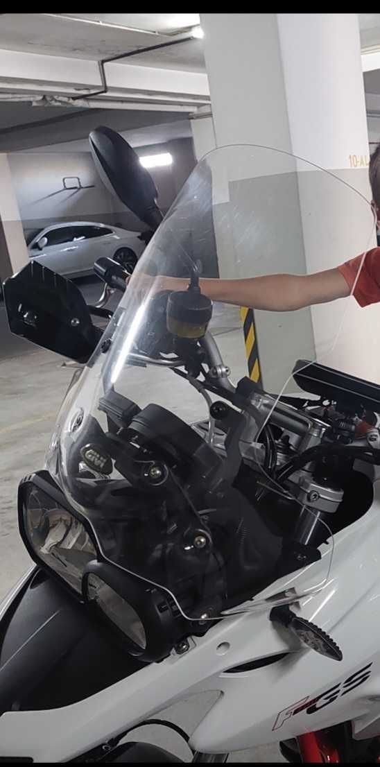 GS700 BMW  equip. com motor 800c.c de origem