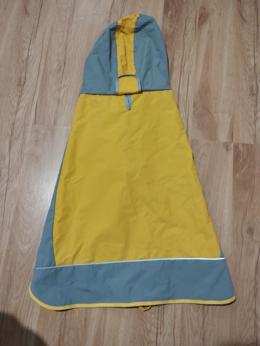 Wodoodporna kurtka z kapturem dla psa L