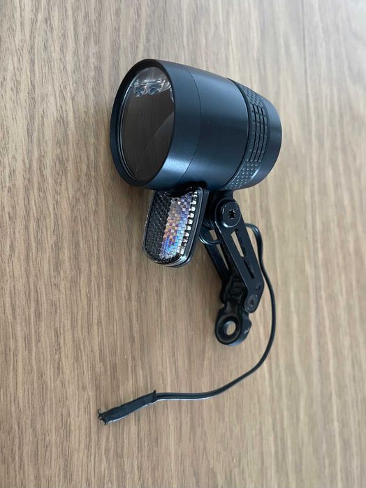 Lampka rowerowa przednia Busch+Muller IQ-X E e-bike dynamo [B-L1]