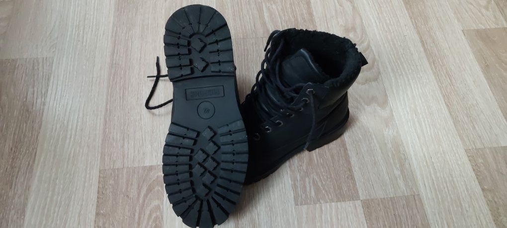 Buty trapery Pier One 42