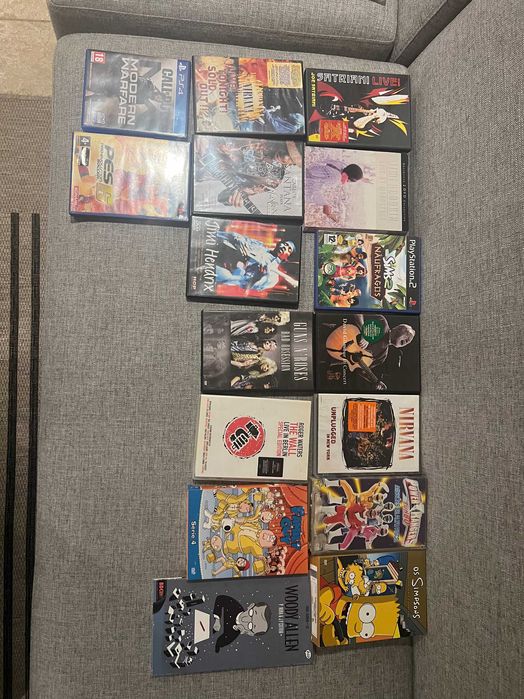 Jogos PS2 / PS3 / DVDs /Etc.