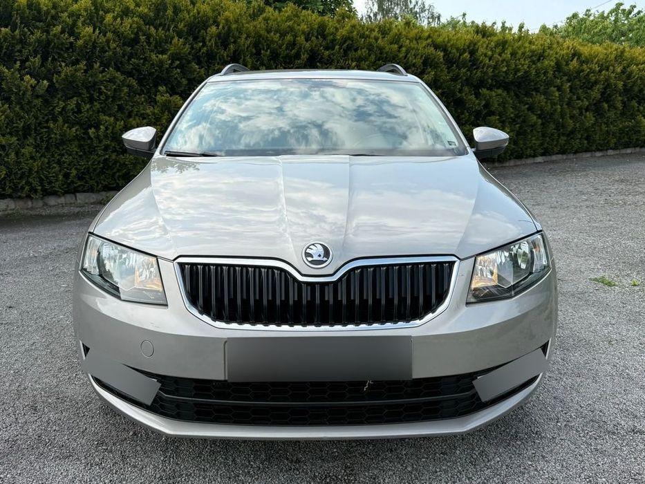 Skoda Octavia świeżo zarejestrowana zadbana 2.0 150 KM DSG el klapa tylko 145tys km