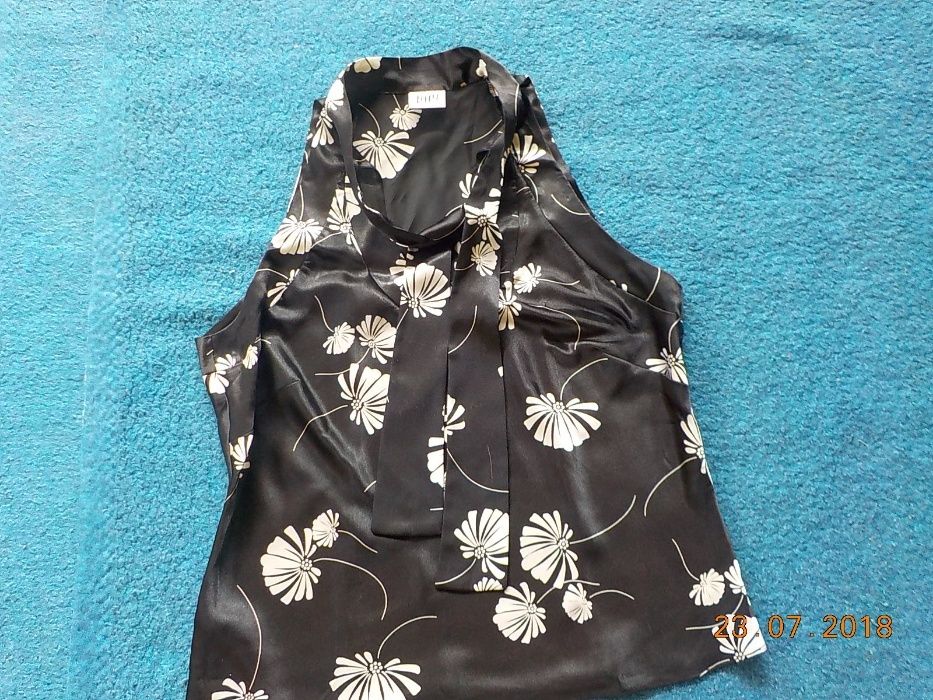Bluzka bardzo elegancka Czarna w kwiaty- stójka -wiązanie-dekolt L-XL