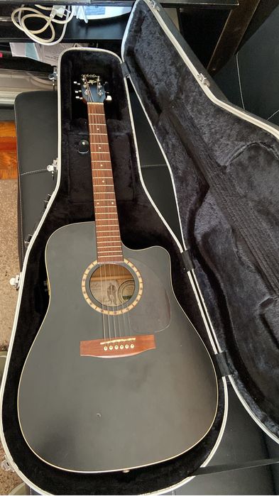 Godin / Art & Lutherie CW Cedar Black QI