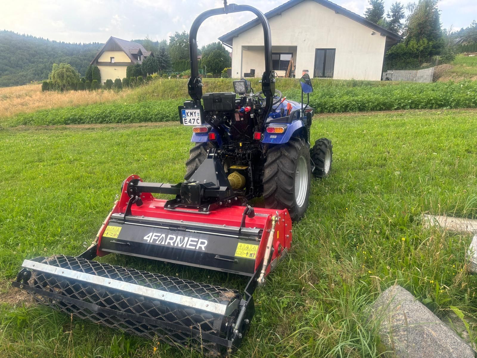 Traktorek farmtrack 26 z glebogryzarką separacyjna, kosiarka bijakową