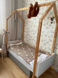 Łóżeczko dziecięce BELLAMY w kształcie domku z szufladą i materacem