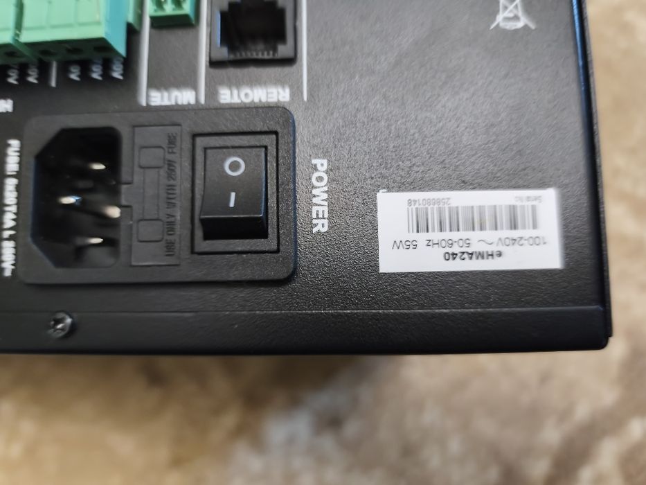 MX-60W TKOKO CH-502/6 ECLER ESSENTIALS eHMA240 Crestron MC‑80RT
 Опис