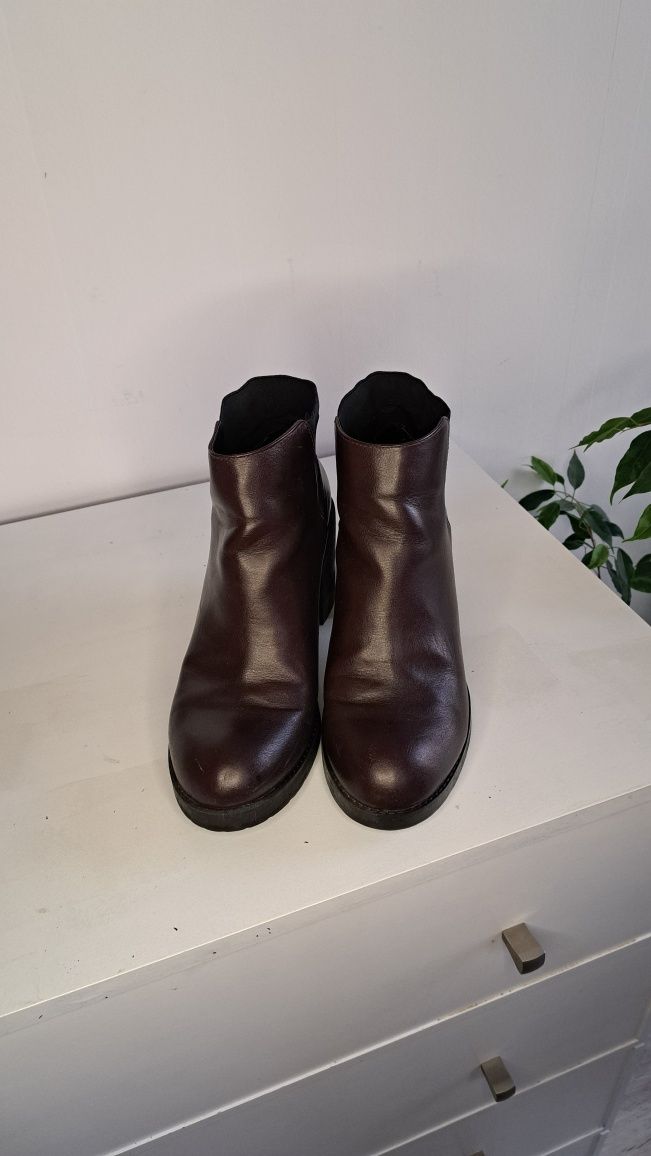 Botki Pull & Bear bordowe Rozm. 40