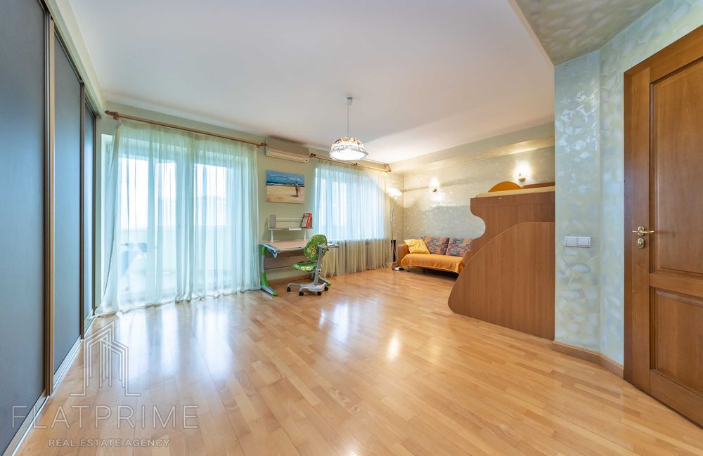 Київ, Продаж пентхаус з терасою Солом'янський район, Лобановського 9/1