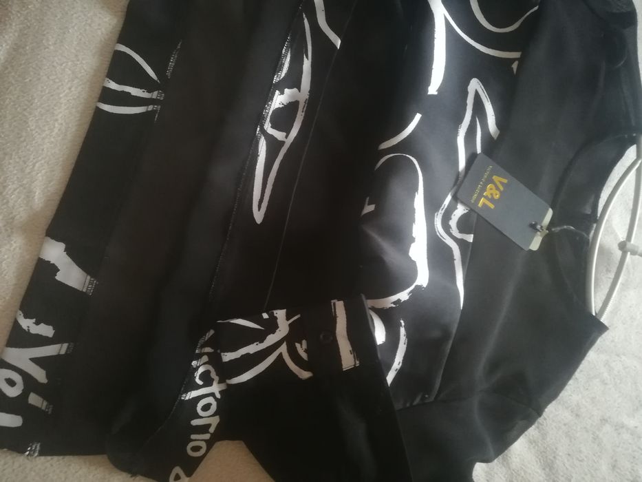 Blusa da marca Victorio & Lucchino