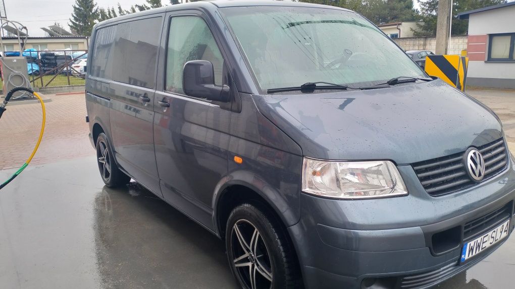 Sprzedam volkswagen transporter T5