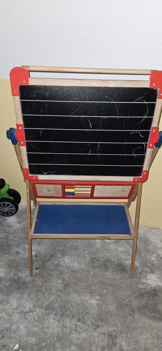 Mesa para criança winnie de pooh e placar