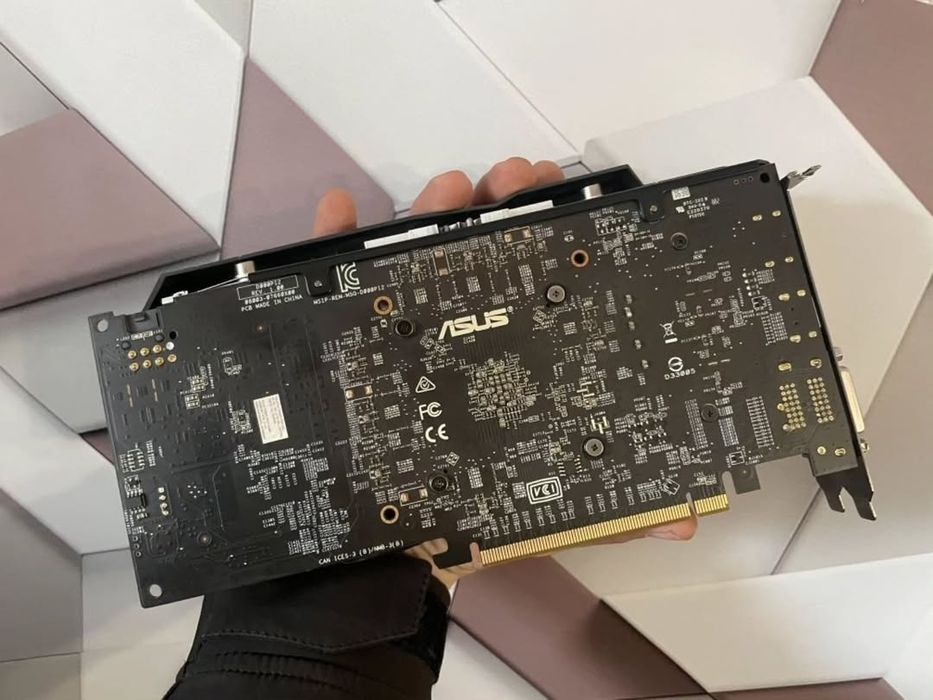 Видеокарта AMD Asus ROG Strix OC RX 470 8Gb