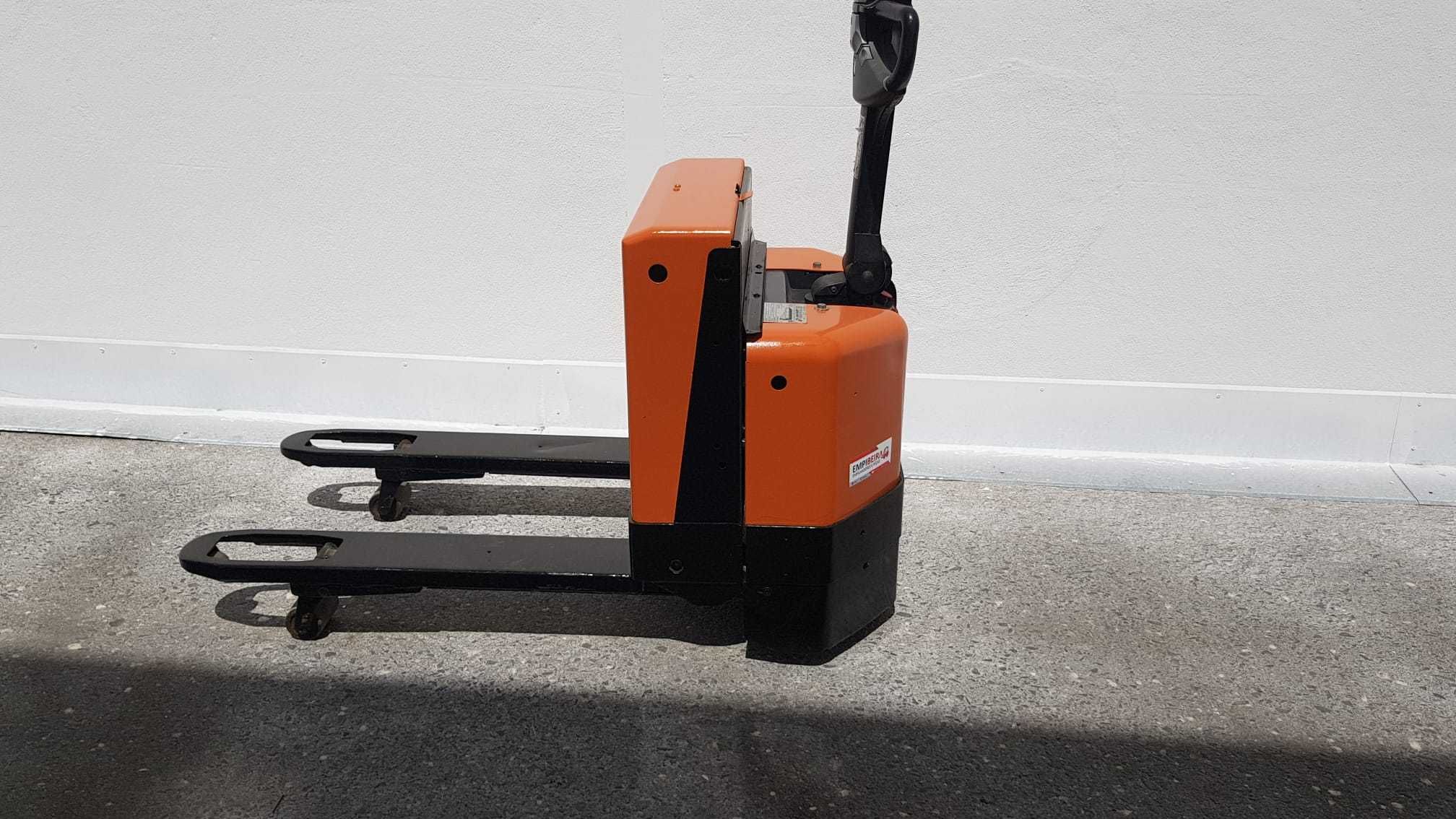 Porta Paletes elétrico BT tipo frutaria | entrega imediata