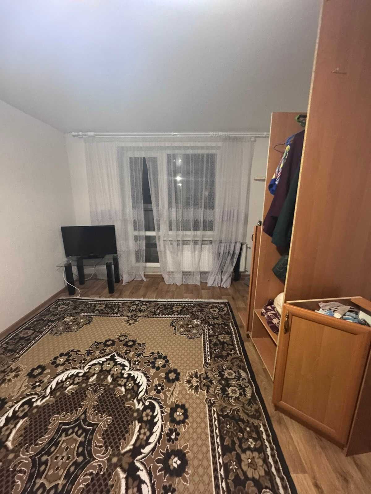Продаж 1 К. Озерна
