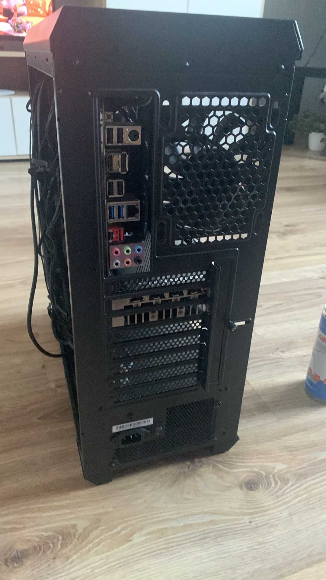 Komputer - Ryzen 5 5600, RTX 3060 Ti, 32GB RAM, 1TB SSD, Windows 11