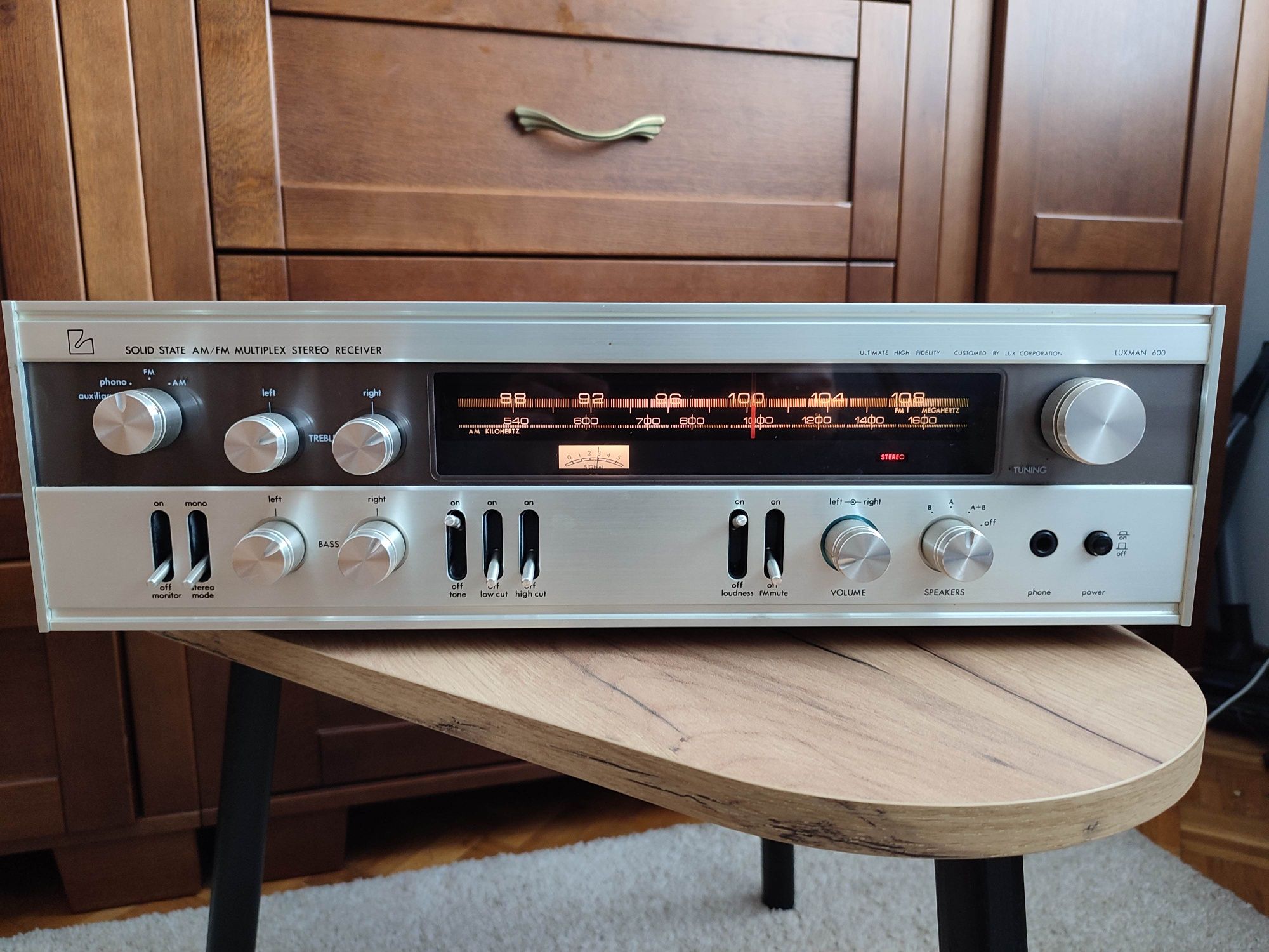 Luxman 600 r-600s