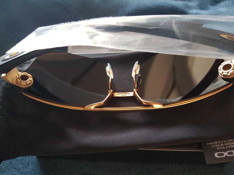 Oakley Chrystl Satin Gold/ Prizm Tungsten sunglasses óculos de sol