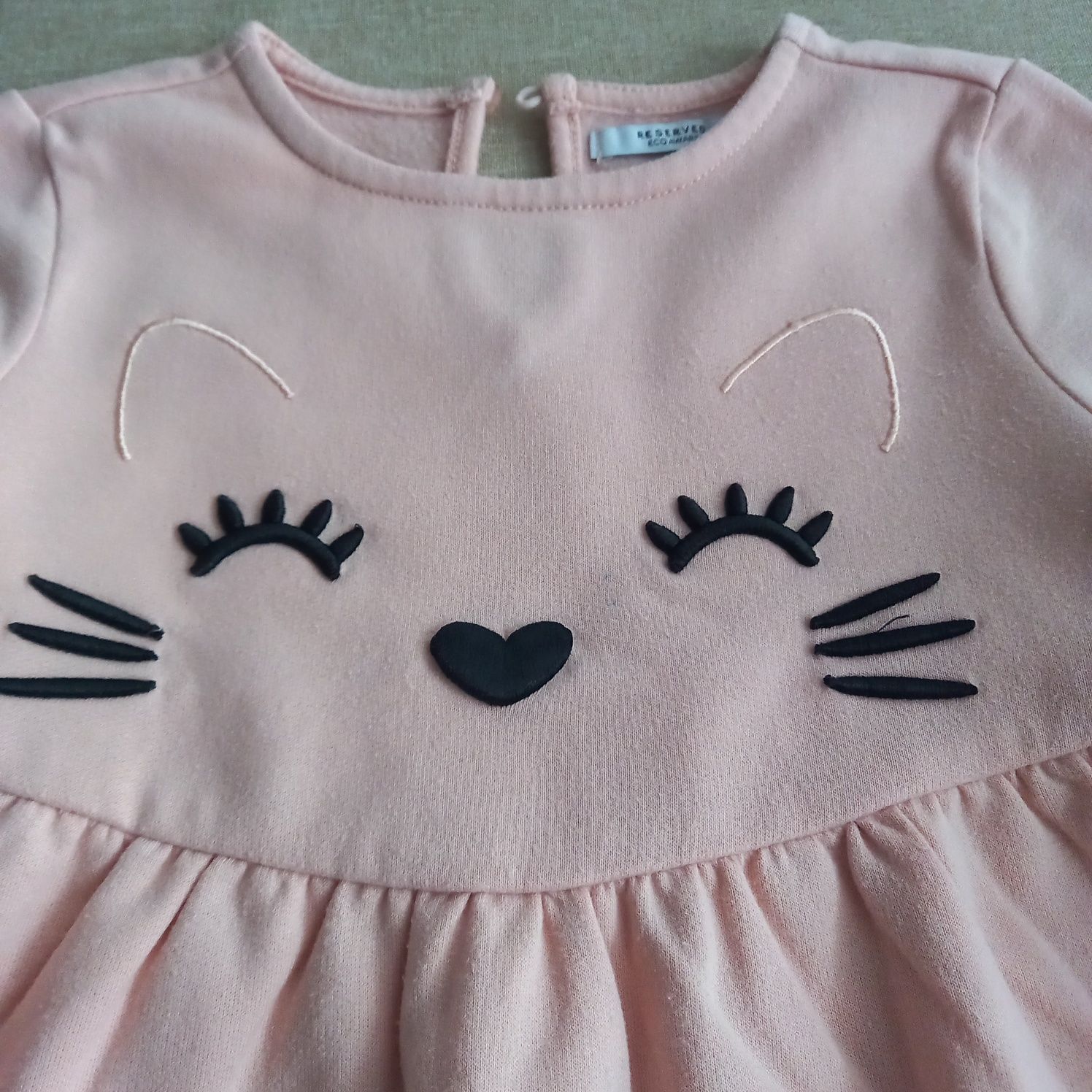 Sukienki dziewczęce, z kotkiem,Hello Kitty,Reserved, r.104-110, Zestaw