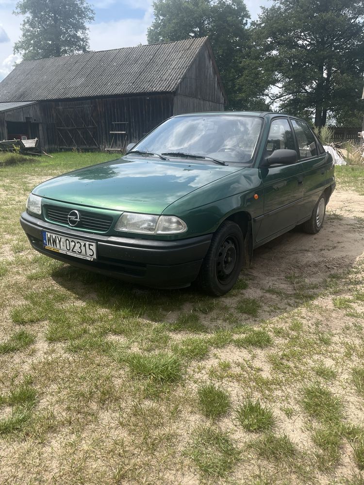 Astra f classic benzyna gaz
