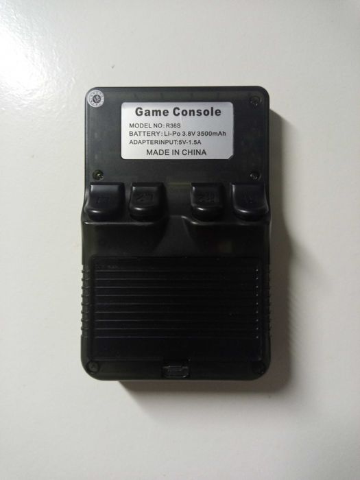 Consola de jogos R36S 64GB  [O melhor do OLX]