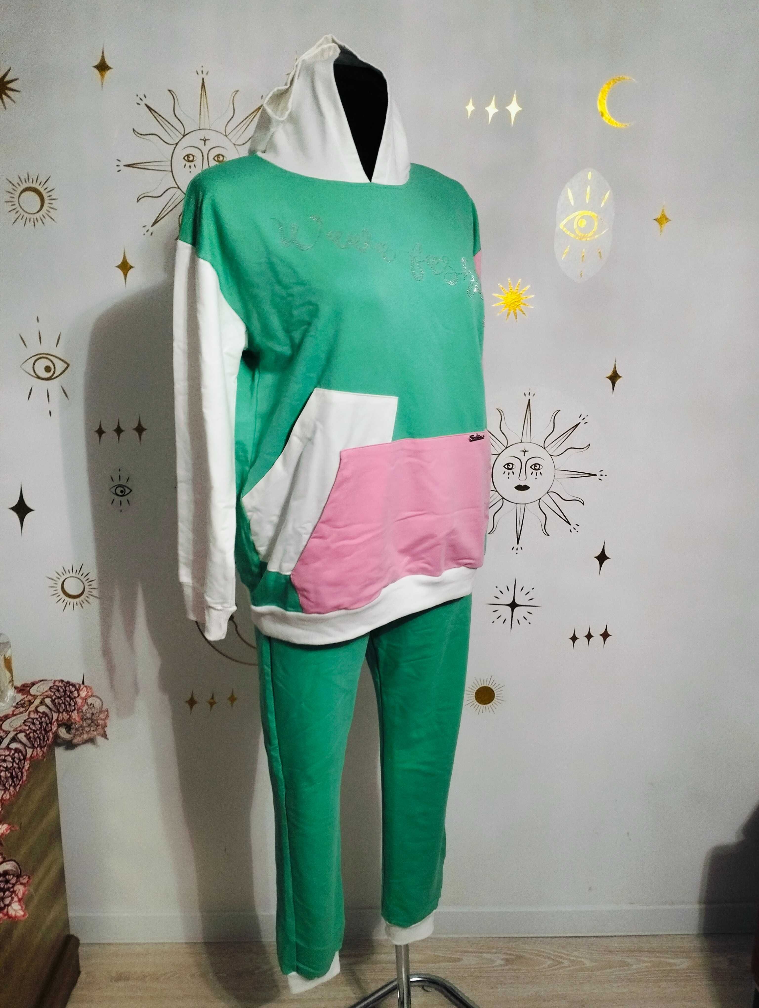 Wikiland 44 2XL Dres bawełniany Kolorowy z kapturem Cyrkonie