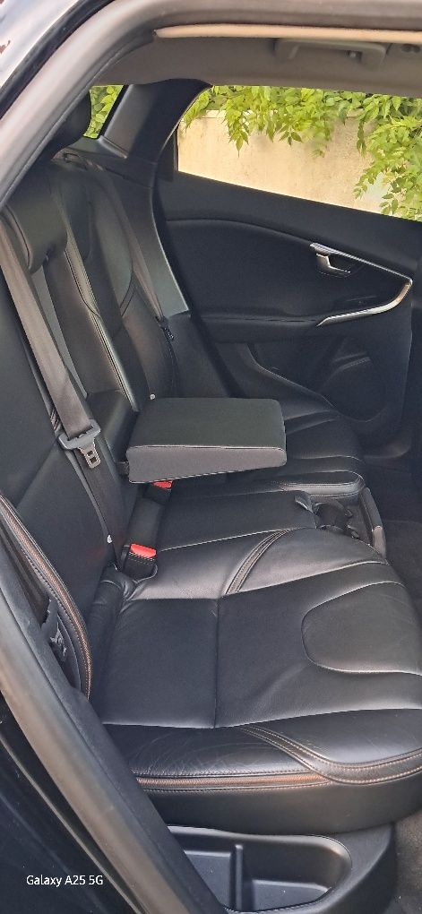 Volvo V40 CC 1.6 D2 2014
