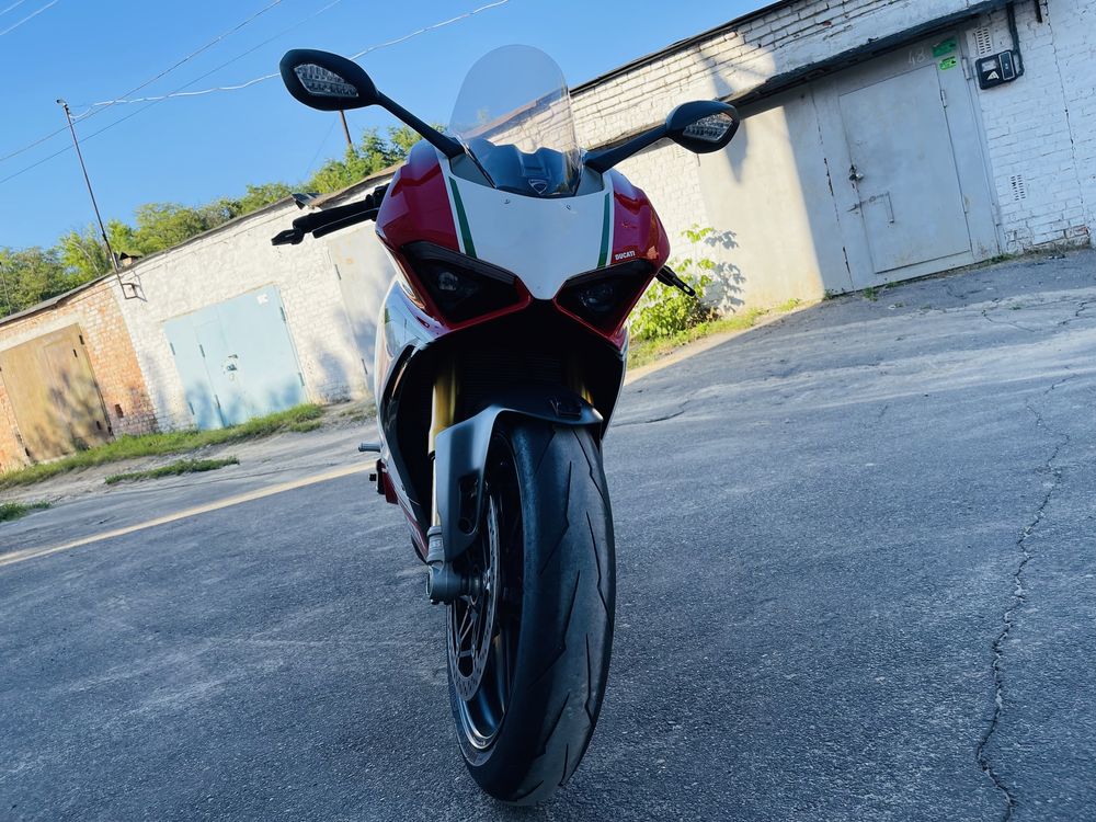 ducati panigale v4 Speciale carbon evo pro