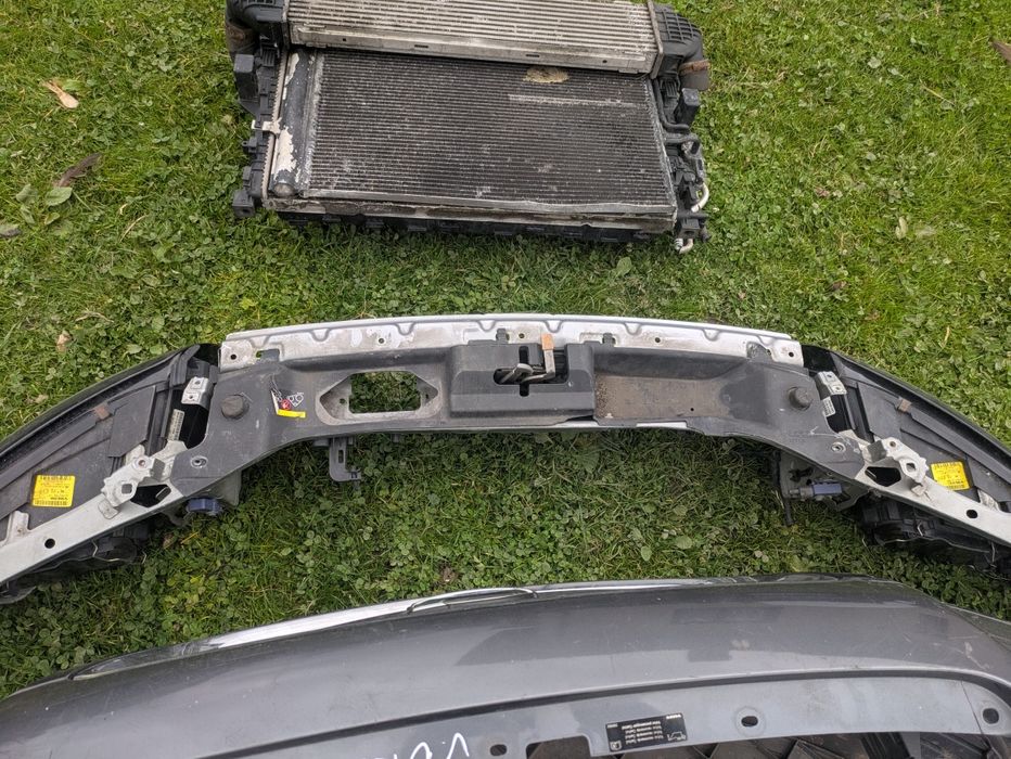 Передній бампер крило фари телевізор радіатор капот комплект volvo v40